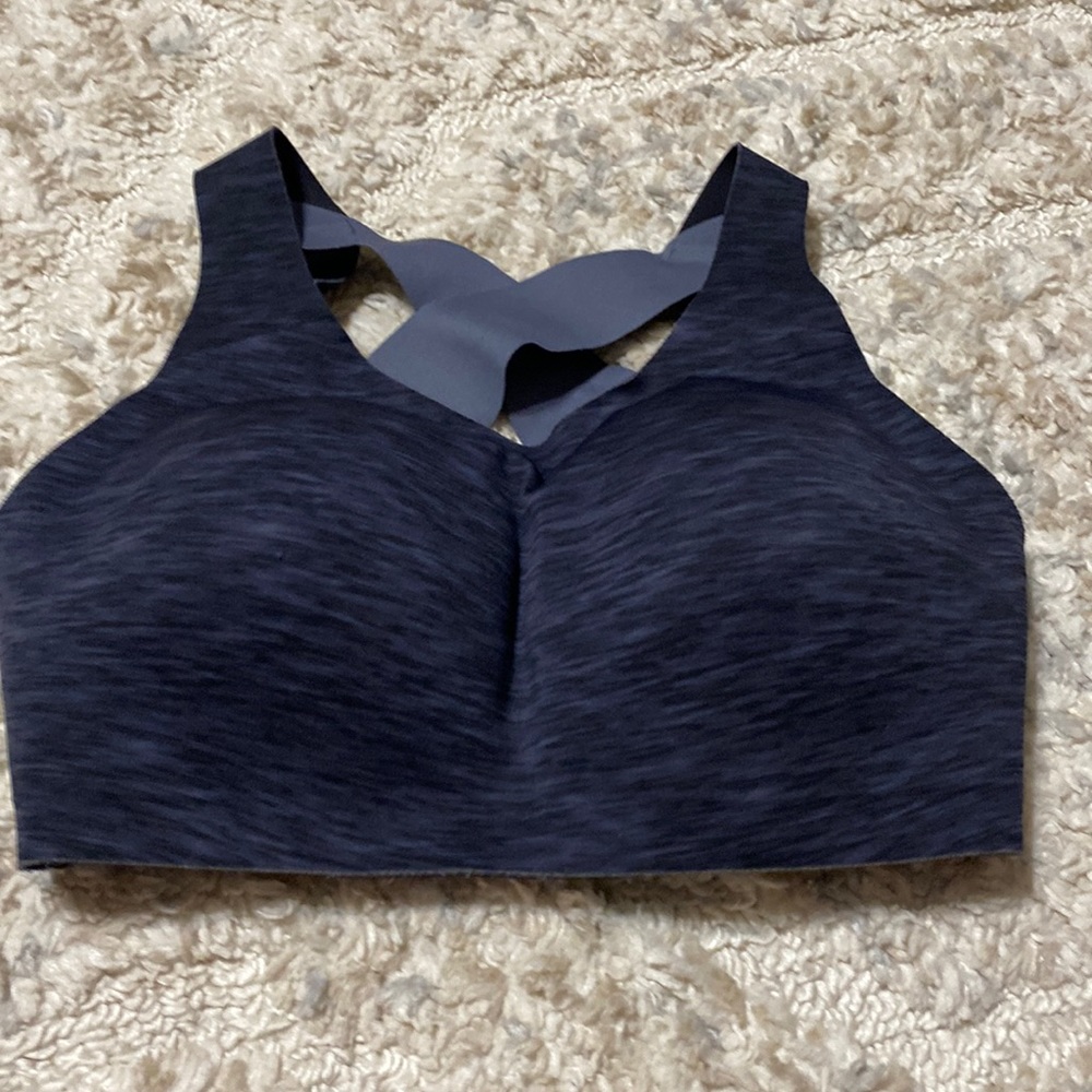 Lululemon bra size 32 E